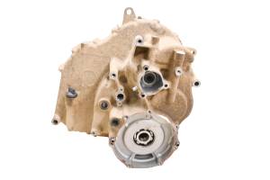 Yamaha - 16 Yamaha YXZ1000R Transmission Gear Case Housing - Image 3