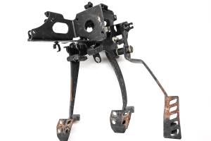 Yamaha - 18 Yamaha YXZ1000R EPS 4x4 Gas Brake Clutch Pedal Assembly - Image 3