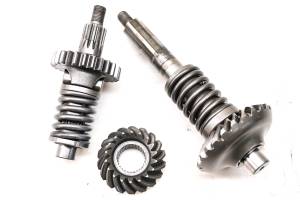 93 Yamaha Big Bear 350 4X4 Transmission Bevel Gears Output Shaft YFM350FW