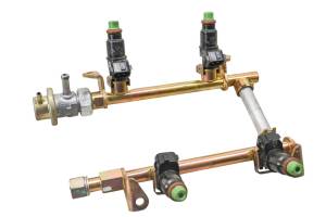 Honda - 04 Honda ST1300 Fuel Rail & Injectors - Image 2