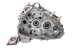 02 Arctic Cat 400 4x4 Crankcase Center Crank Case