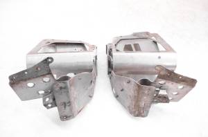 07 Polaris Cleanfire 600 HO IQ Touring Left & Right Foot Rest Brackets Mounts 136"
