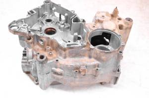 Arctic Cat - 05 Arctic Cat 650 V-Twin 4x4 Crankcase Center Crank Case - Image 4