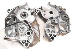 Arctic Cat - 05 Arctic Cat 650 V-Twin 4x4 Crankcase Center Crank Case - Image 8