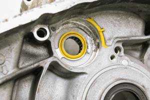 Arctic Cat - 04 Arctic Cat 650 V2 4x4 Crankcase Center Crank Case - Image 8