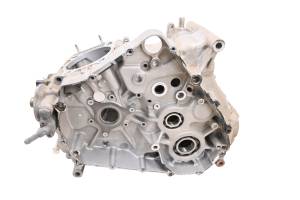 04 Arctic Cat 400 4X4 FIS Auto Crankcase Center Crank Case