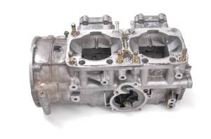 02 Arctic Cat ZR 600 EFI Cross Country Crankcase Center Crank Case