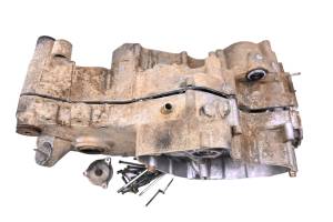 Arctic Cat - 99 Arctic Cat 300 4x4 Crankcase Center Crank Case - Image 2