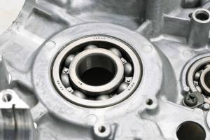 Arctic Cat - 00 Arctic Cat 300 4x4 Crankcase Center Crank Case - Image 9