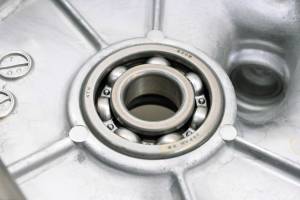 Arctic Cat - 00 Arctic Cat 300 4x4 Crankcase Center Crank Case - Image 10