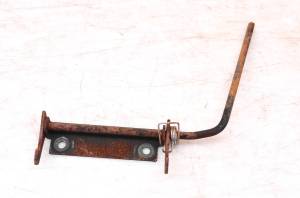 01 Arctic Cat 250 2x4 Seat Latch