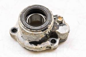 04 Arctic Cat 650 V2 4x4 Rear Pinion Housing Cover