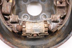 Honda - 02 Honda Recon 250 ES 2x4 Front Right Brake Drum Housing TRX250TE - Image 2