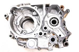 Honda - 84 Honda Fourtrax 200 2x4 Crankcase Center Crank Case TRX200 - Image 5