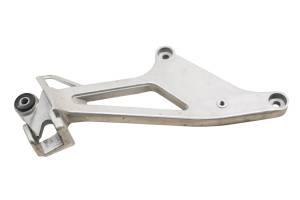 Honda - 91 Honda Interceptor 750 Rear Right Footrest Bracket Mount VFR750F - Image 2