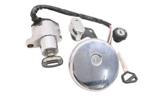 07 Kawasaki Vulcan 1500 Classic Key Switch & Lock Set VN1500N7FA