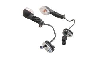Kawasaki - 23 Kawasaki KLX230SM Front Blinkers - Image 2