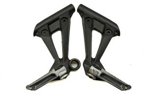 09 Kawasaki Ninja 250R Rear Passenger Foot Pegs Left & Right EX250