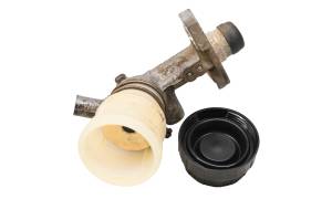 Kawasaki - 02 Kawasaki Mule 3010 4x4 Brake Master Cylinder KAF620 - Image 3