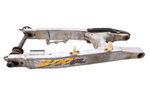 Kawasaki - 00 Kawasaki KLX300R Rear Swingarm & Rear Axle Bolt - Image 2