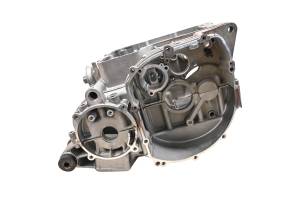 Kawasaki - 99 Kawasaki ZX6 Crankcase Center Crank Case ZX600E - Image 2