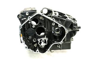 13 Kawasaki Ninja 300 Crankcase Center Crank Case EX300