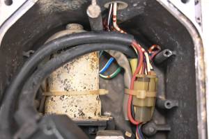 Kawasaki - 03 Kawasaki Ultra 130 Trim Control Motor Box JH1100 - Image 5