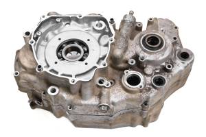 03 Kawasaki KLX400R Crankcase Center Crank Case