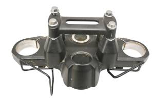 20 Kawasaki Versys-X 300 Upper Front Fork Holder Bracket KLE300BLFA