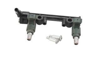 09 Kawasaki Versys 650 Fuel Rail & Injectors LE650A