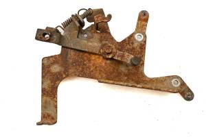 03 Kawasaki Mule 3010 4x4 Governor Control Plate Bracket KAF620