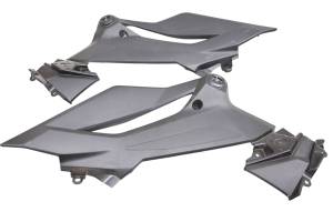 Kawasaki - 23 Kawasaki Z400 Right & Left Side Covers ER400DFPNN - Image 1