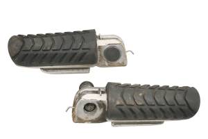 20 Kawasaki Versys-X 300 Front Right & Left Footpegs KLE300BLFA