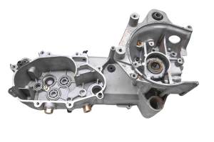 Polaris - 06 Polaris Predator 90 2x4 Crankcase Center Crank Case - Image 2