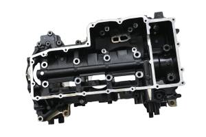 Yamaha - 17 Yamaha Waverunner VX Deluxe Crankcase Center Crank Case & Cylinders VX1050BS - Image 5