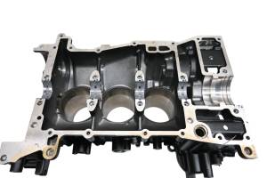 Yamaha - 17 Yamaha Waverunner VX Deluxe Crankcase Center Crank Case & Cylinders VX1050BS - Image 8