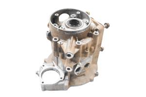 Polaris - 02 Polaris Trail Blazer 250 2x4 Crankcase Center Crank Case - Image 6