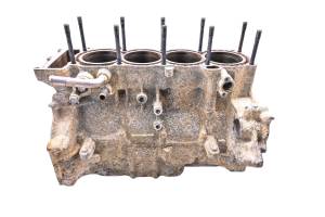 Yamaha - 13 Yamaha VX Deluxe Crankcase Center Crank Case & Cylinders VX1100 - Image 1