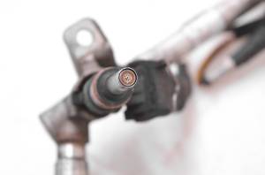 Polaris - 07 Polaris Cleanfire 600 HO IQ Touring Fuel Injector Rail - Image 5