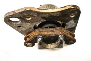 Polaris - 11 Polaris Trail Boss 330 2x4 Front Right Brake Caliper - Image 4