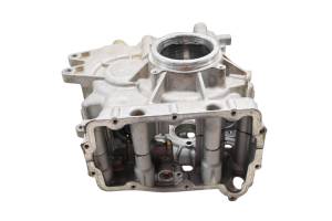 Polaris - 16 Polaris Sportsman 450 4x4 Crankcase Center Crank Case - Image 4