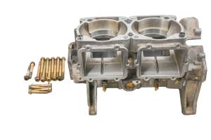 16 Polaris SKS LE 800 Crankcase Center Crank Case 155"