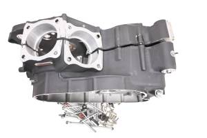 16 Indian Chieftain Dark Horse Crankcase Center Crank Case - Image 2