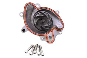 20 Indian Challenger Dark Horse Water Pump Cover & Impeller