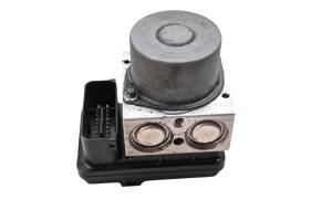 20 Indian Challenger Dark Horse Abs Electric Control Unit Ecu Module - Image 3