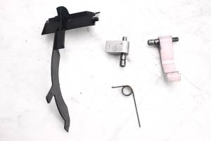 Polaris - 98 Polaris Sportsman 500 4x4 Transmission Oil Deflector Baffle Tensioner - Image 3