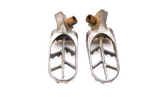 Yamaha - 06 Yamaha YZ250F Foot Pegs Left & Right - Image 3