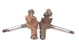 Yamaha - 89 Yamaha Moto-4 200 Front Spindles Knuckles Left & Right YFM200DXW - Image 2