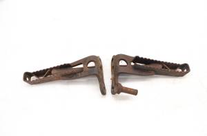 89 Yamaha Moto-4 200 Left & Right Foot Pegs YFM200DXW