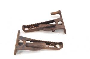 Yamaha - 89 Yamaha Moto-4 200 Left & Right Foot Pegs YFM200DXW - Image 3